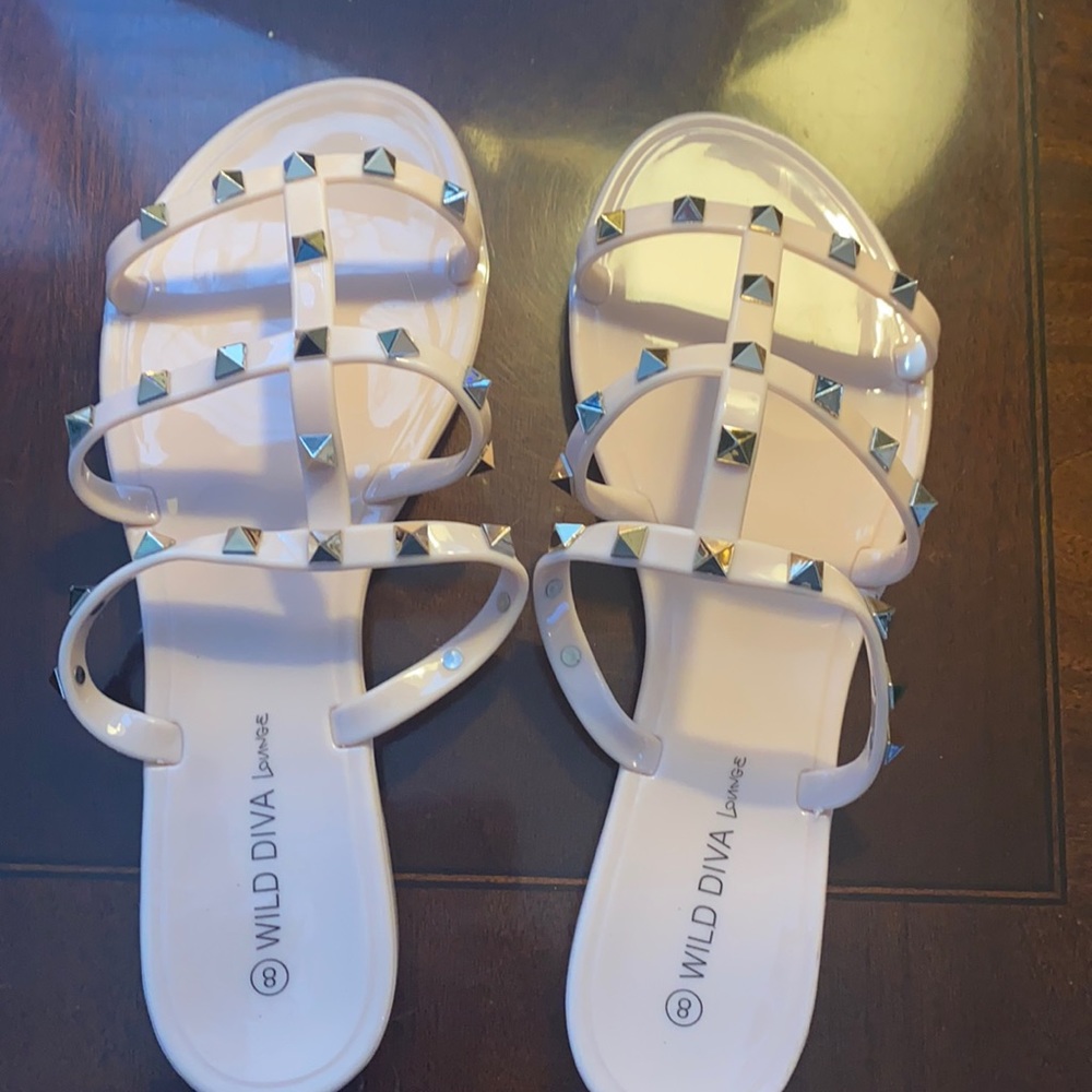 ☀️Cute sandals perfect for summer☀️